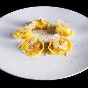 2 Igles Corelli foto Lido Vannucchi Ferrara nel cuore Tortelli di zucca limoni di Amalfi canditi e sesamo