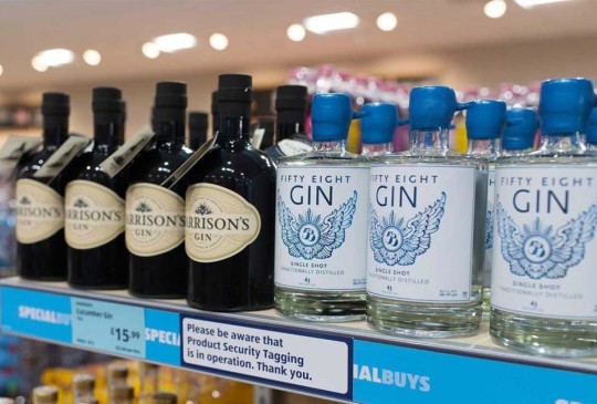 Gin inglese Crediti Matthew Horwood Alamy Stock Photo