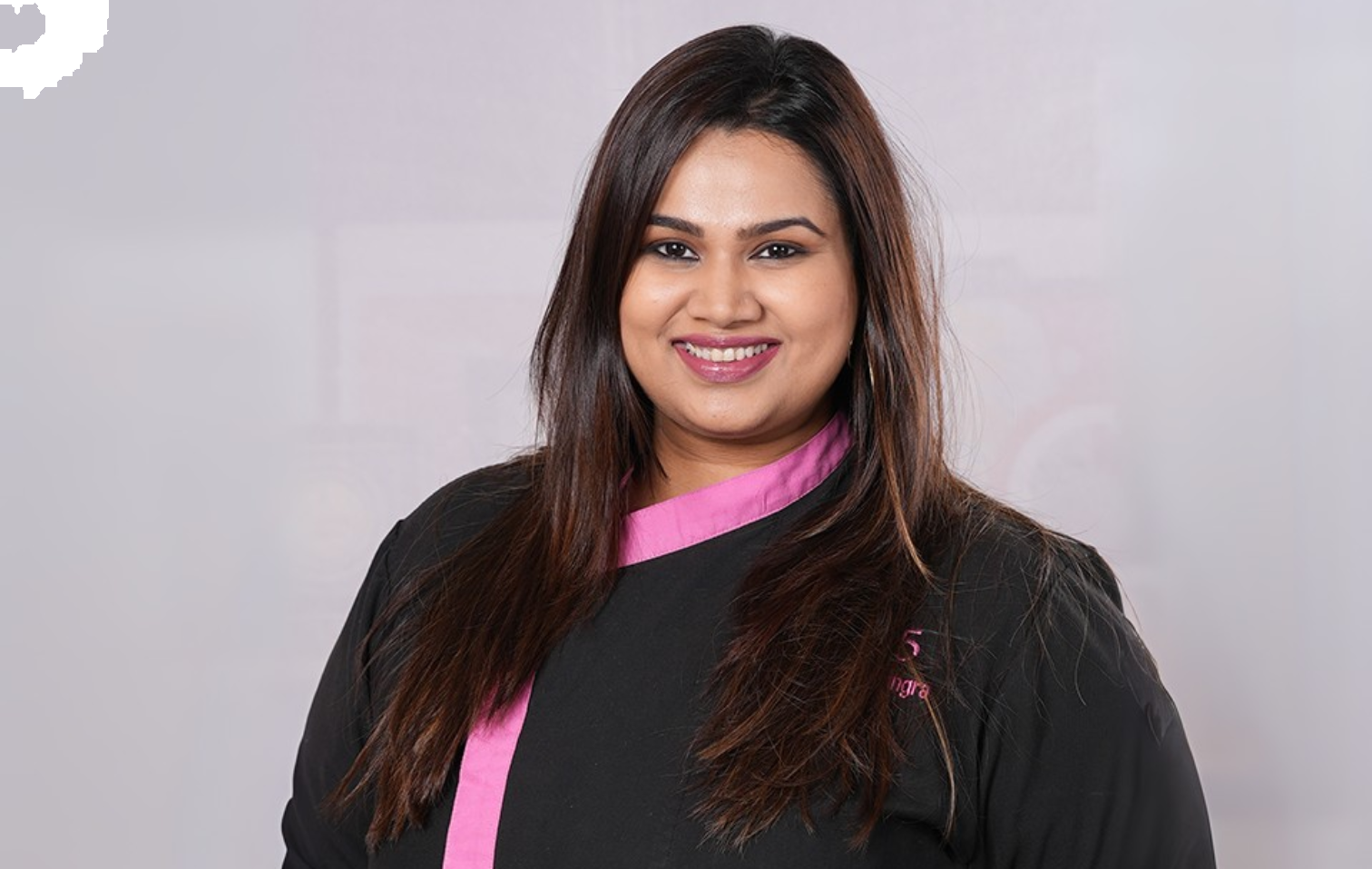 Pooja Dhingra cover bio