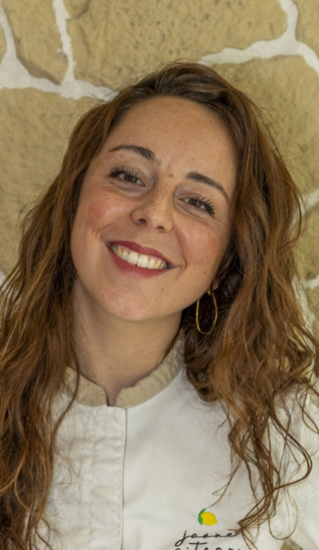 Laura Schneider cover bio 1