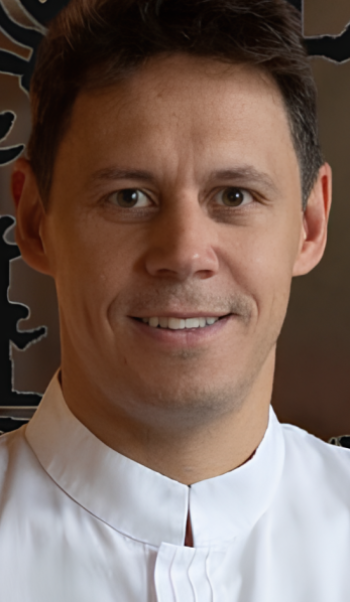 Giuseppe Auricchio cover bio 1 1