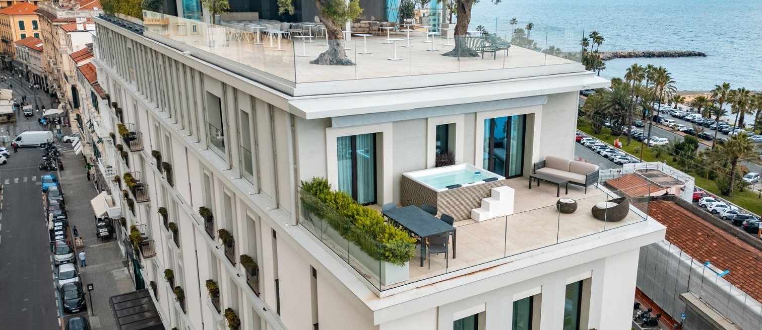 copertina europa palace