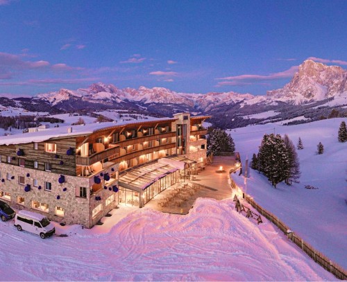 copertina paradiso 2025 12 31 00 31 19