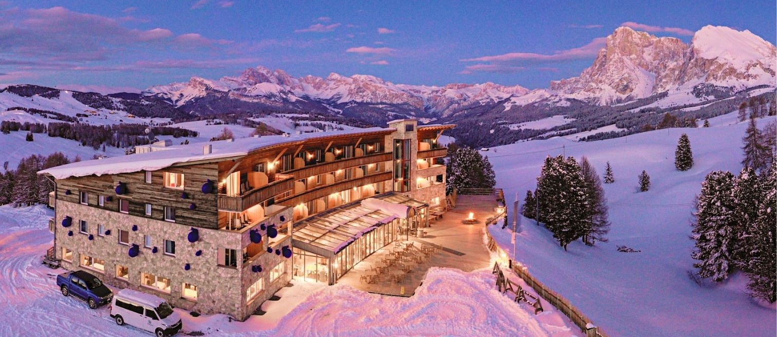 copertina paradiso 2025 12 31 00 31 19