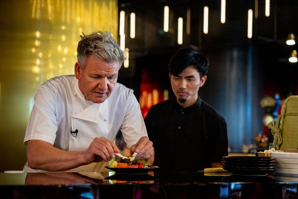 105799 Large NonTransparent F1E F1 Garage 2024 Las Vegas 49 1cd7b3d724dcb30ca89bf3c73081e871