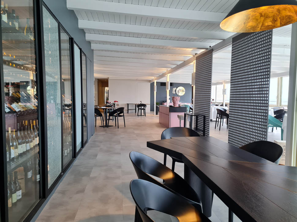 1 2025 08 12 09 37 08