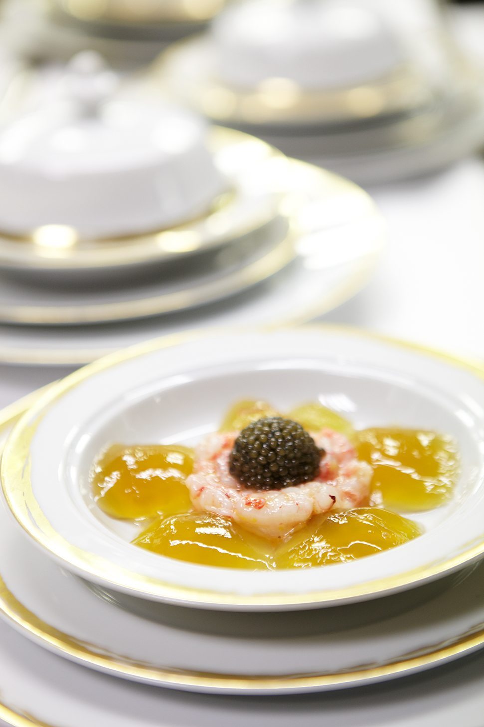 2 Gamberoni de San Remo, délicate gelée, caviar©T.Dhellemmes
