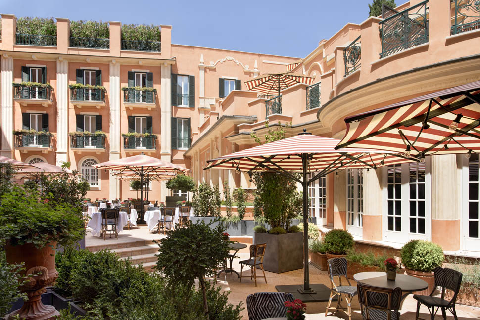 2 RFH Hotel de la Ville Courtyard 6813 JG Jul 19