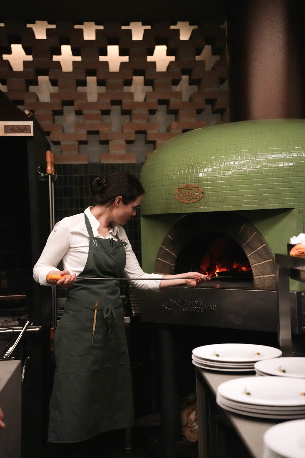 24 Jessica Rosval forno