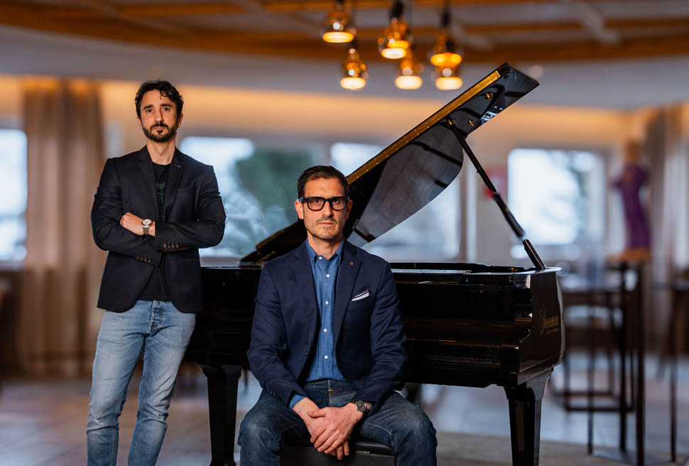 8 Owners Alexander Maximilian Spogler