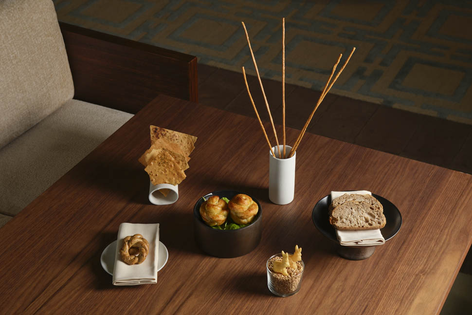 Anantara Convento di Amalfi Grand Hotel Dei Cappuccini Restaurant Bread ritual