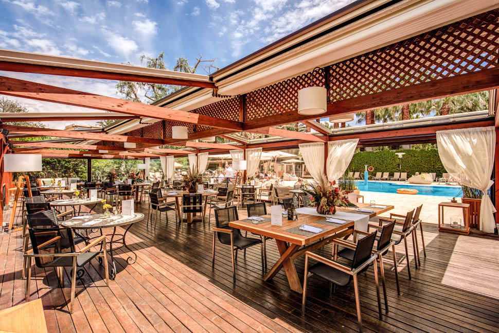 Aqua Pool Lounge 2026 08 21 12 32 04