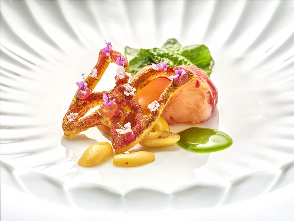 Astice su estratto di liquirizia cuore di spinaci e cetrioli JANEZ PUKSIC