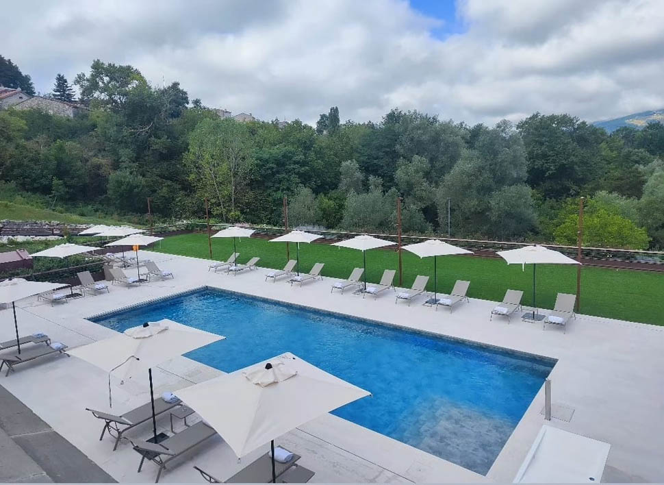 Borgotufi piscina 2025