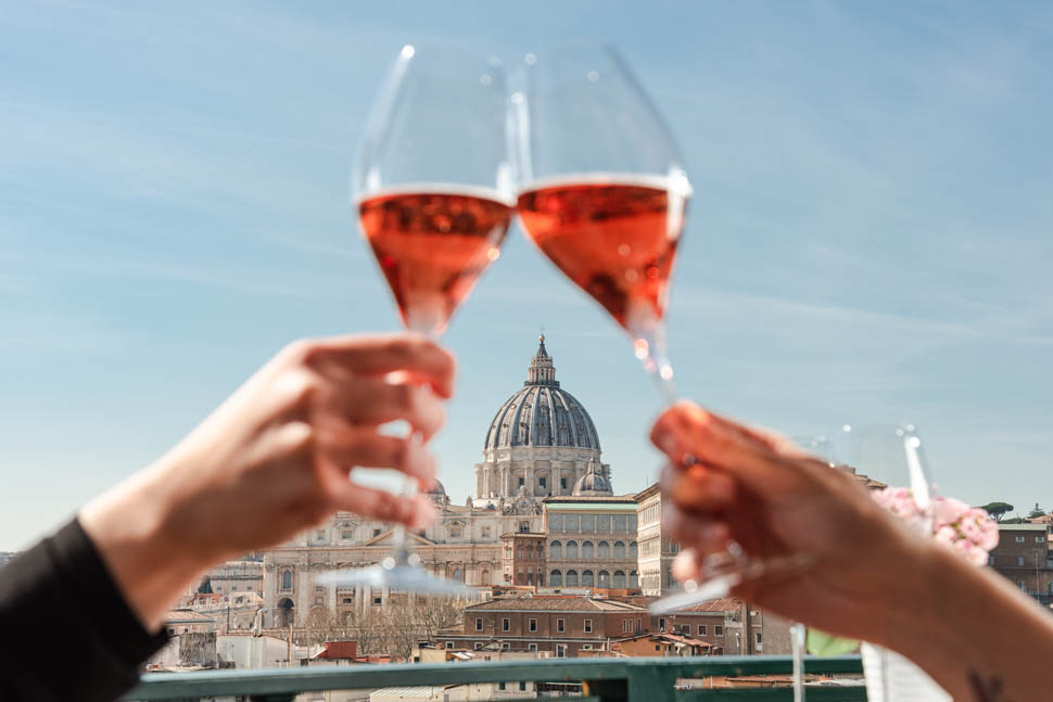 Brindisi con vista di San Pietro 1