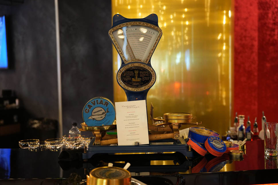 F1E F1 Garage 2024 Las Vegas 05