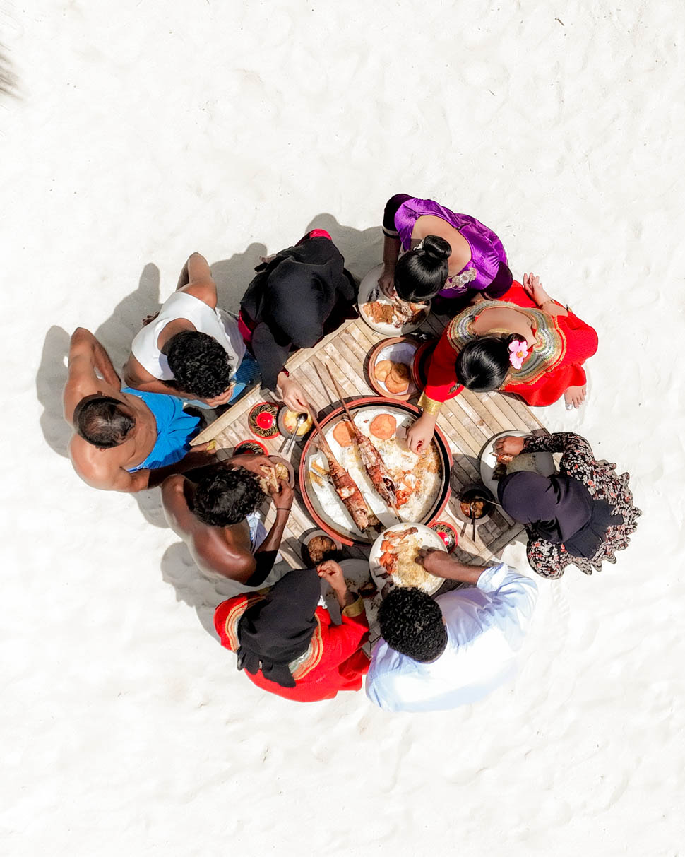 Family style meal sharing