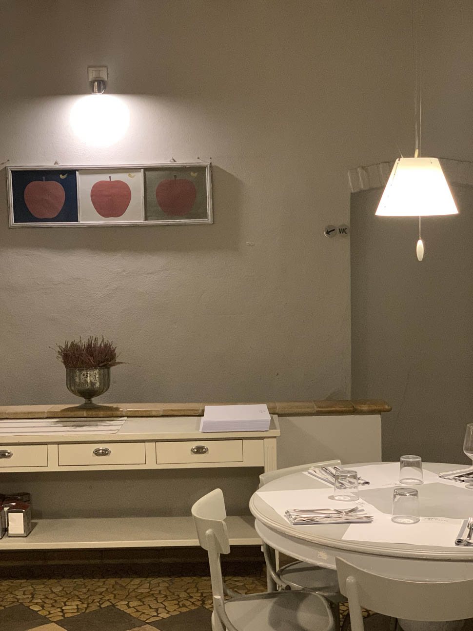 Interno ristorante 1