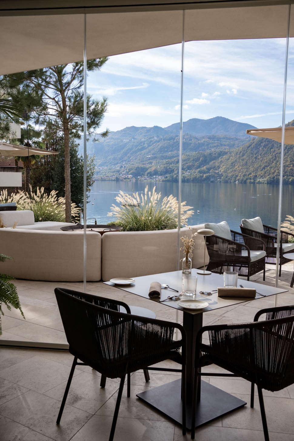 LAQUA By The Lake 50