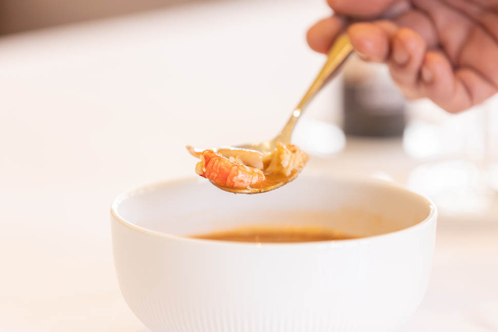 Loma Dubai Seafood and Crustacean Soup