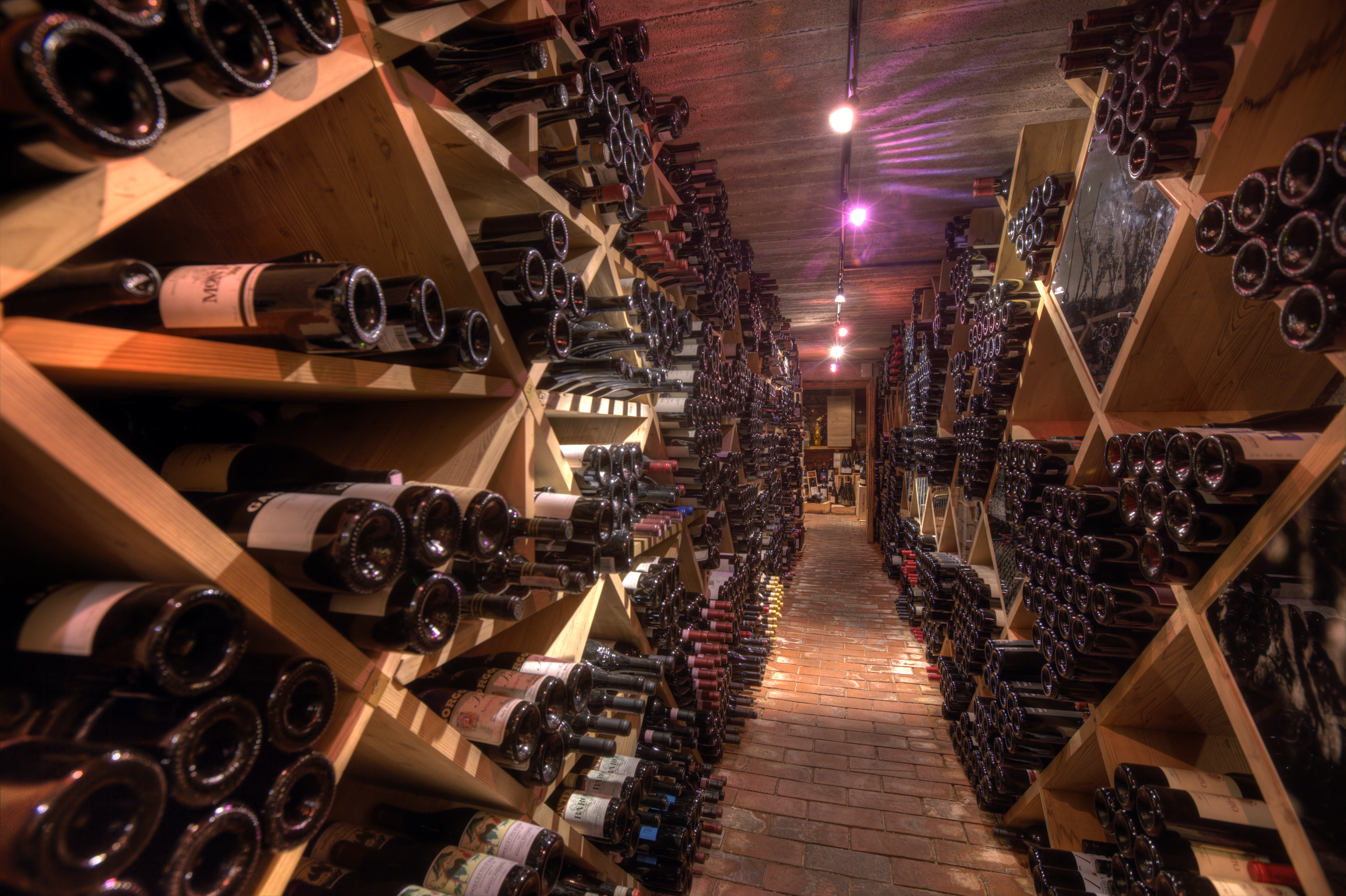 Mahatma wine cellar5