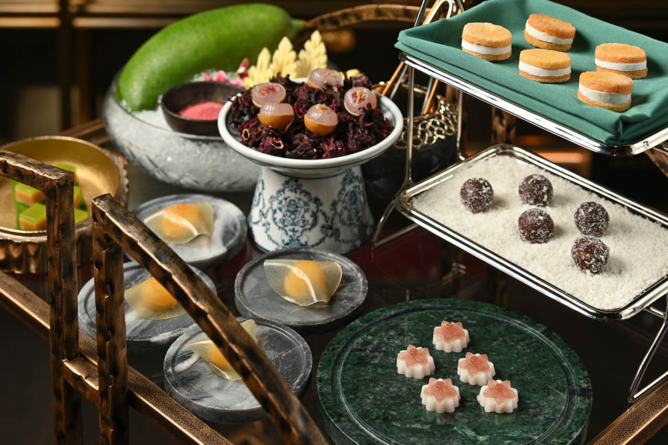 Nusara Petit Four