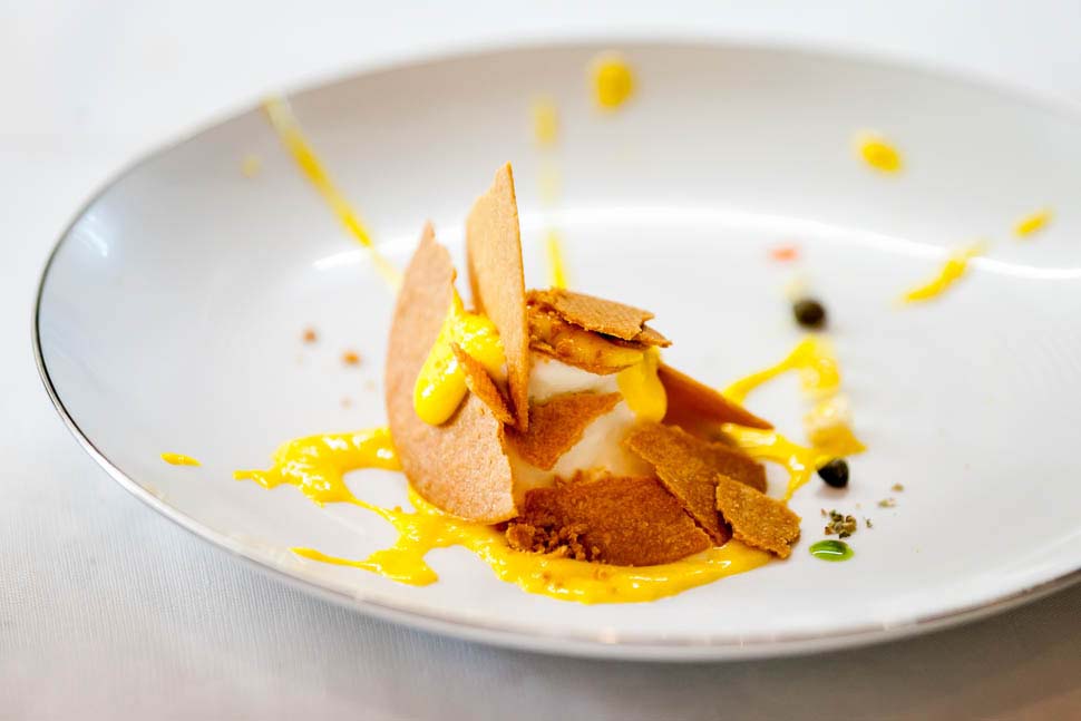 Oops I dropped the lemon tart Francescana at Maria Luigia credit Marco Poderi PS