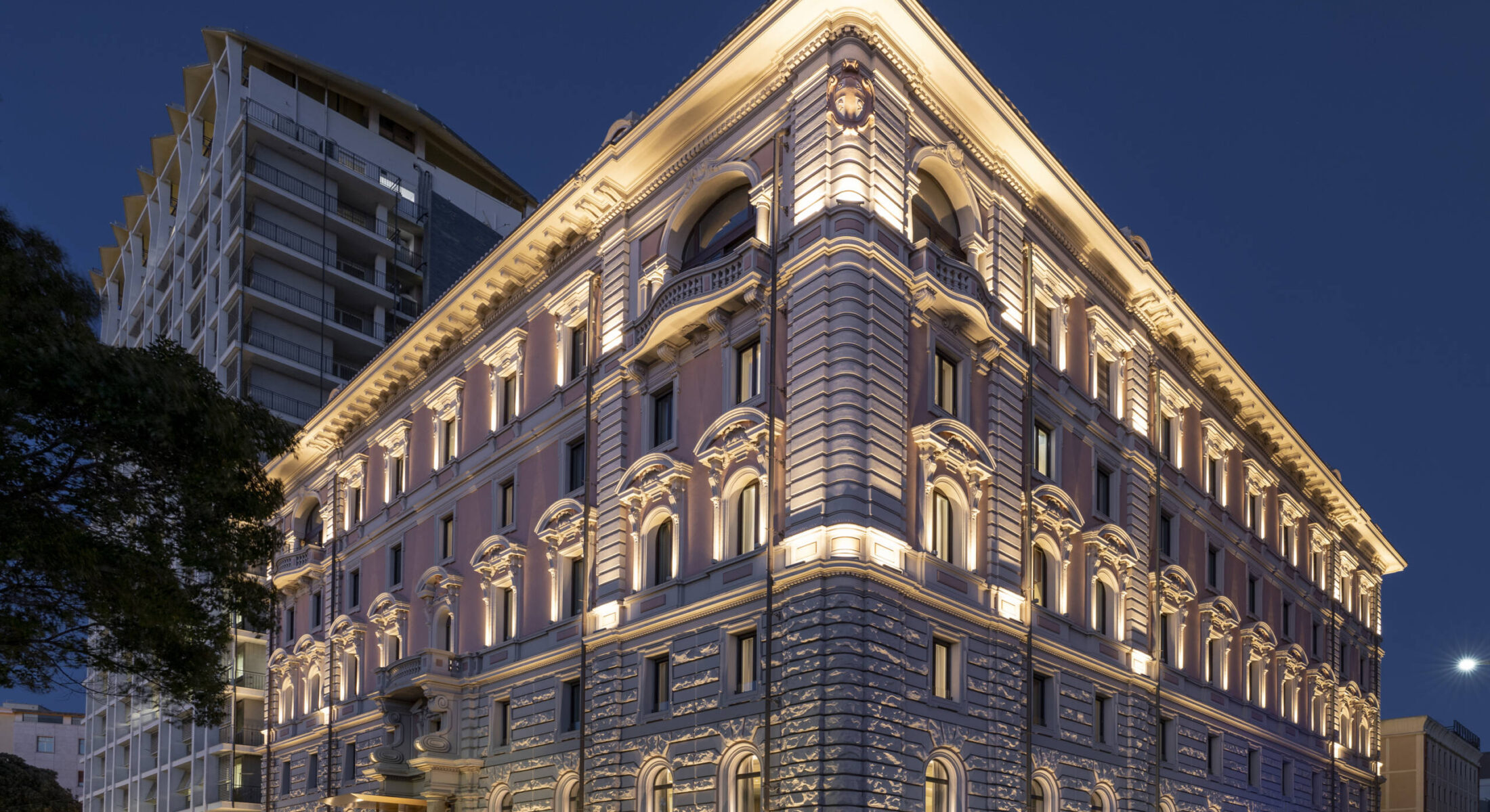 Palazzo Tirso Facade by night 2200x1200