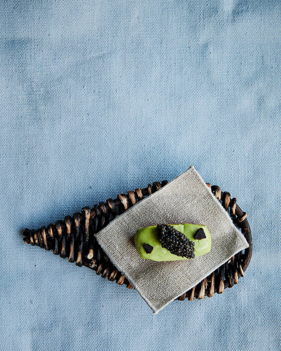 Rene redzepi Eclair with an oyster emulsion whipped cream and caviar