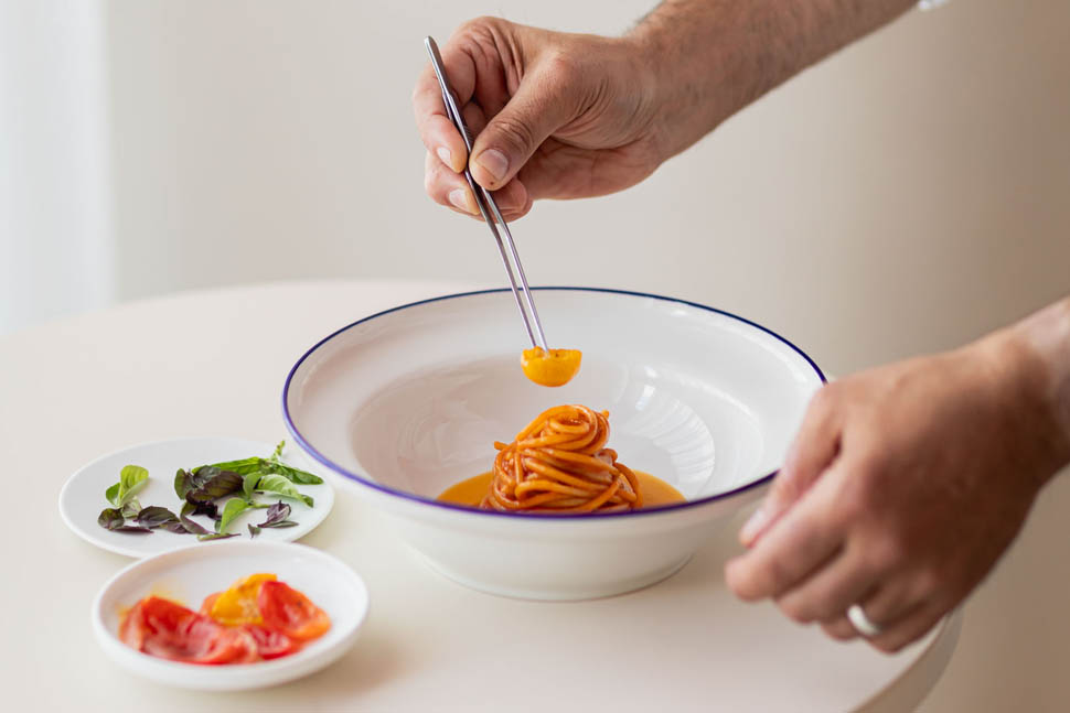 SPAGHETTI AGLI OTTO POMODORI
