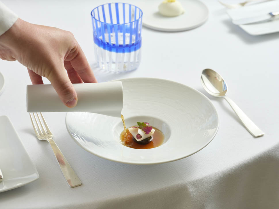 Seppia con fagioli e scarola