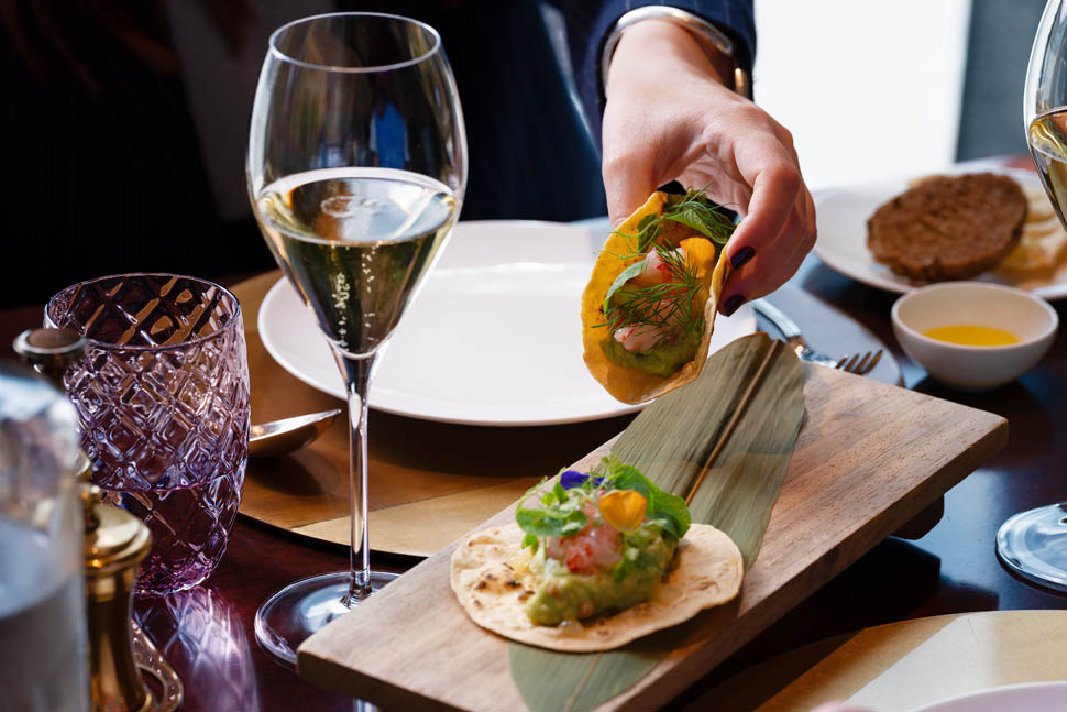 Tostada di gamberi rossi