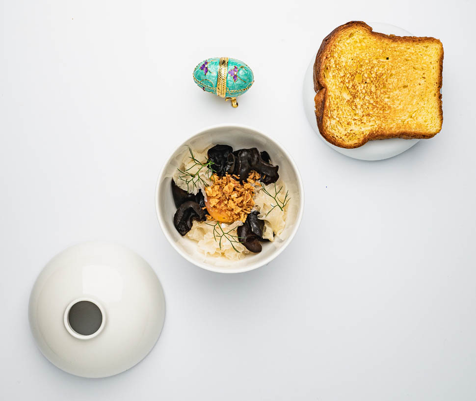 Tuorlo duovo funghi caprino di Casale Roccolo funghi corallo funghi della morte