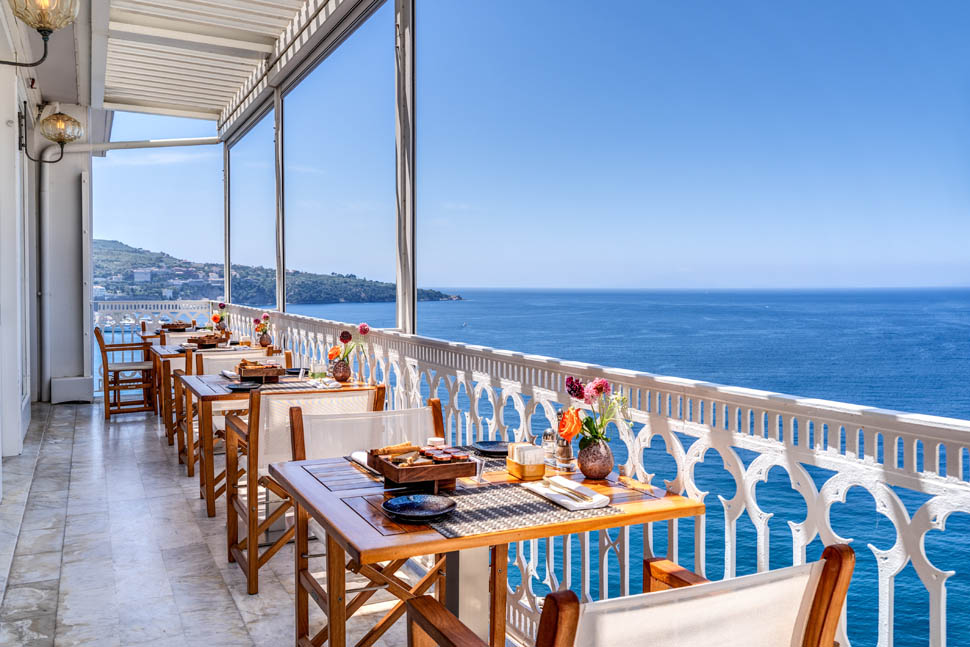 Vesuvio Restaurant breakfast on the terrace