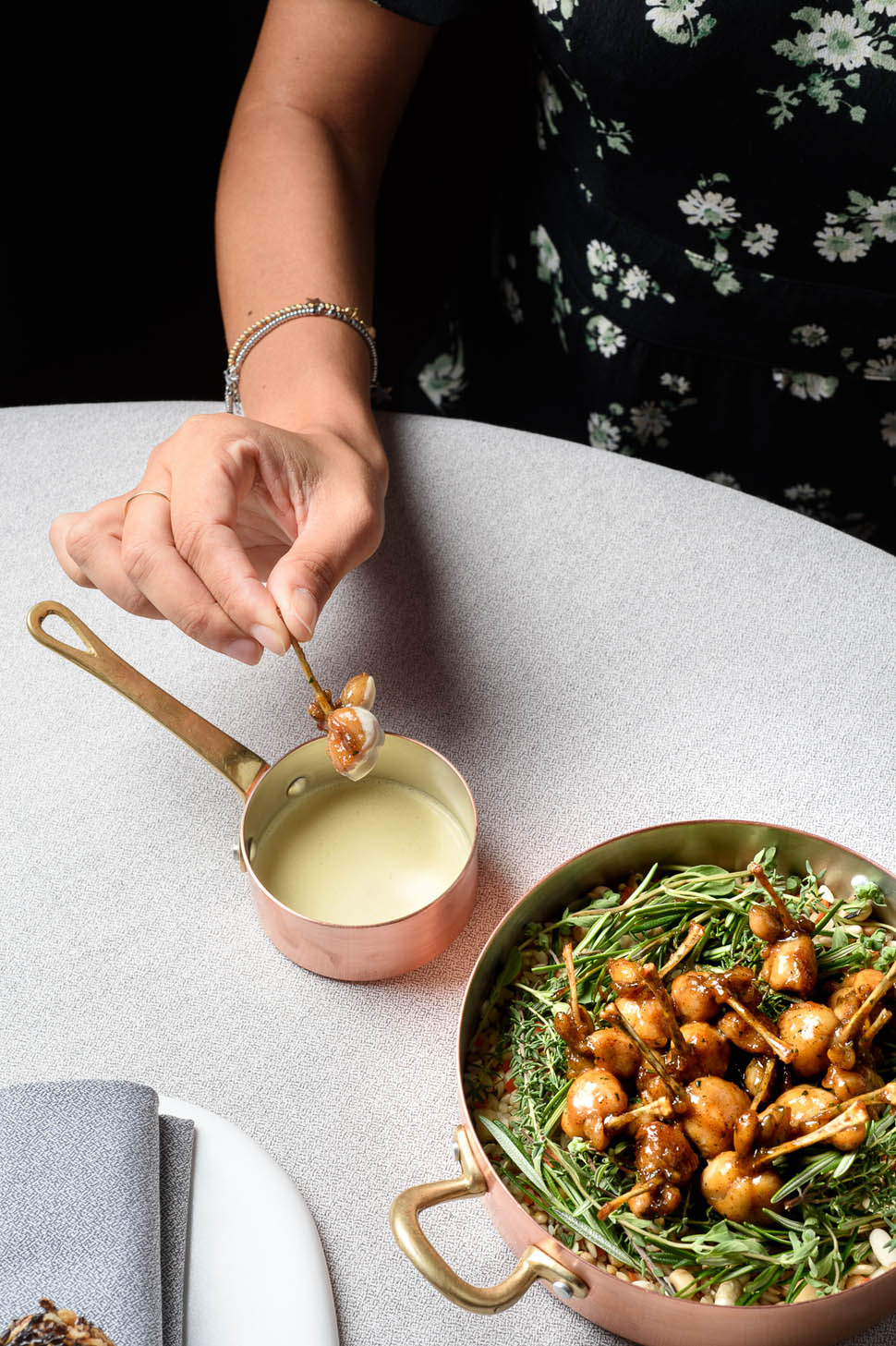 Villa Crespi Rane al burro arancino di rana e riso crema all aglio