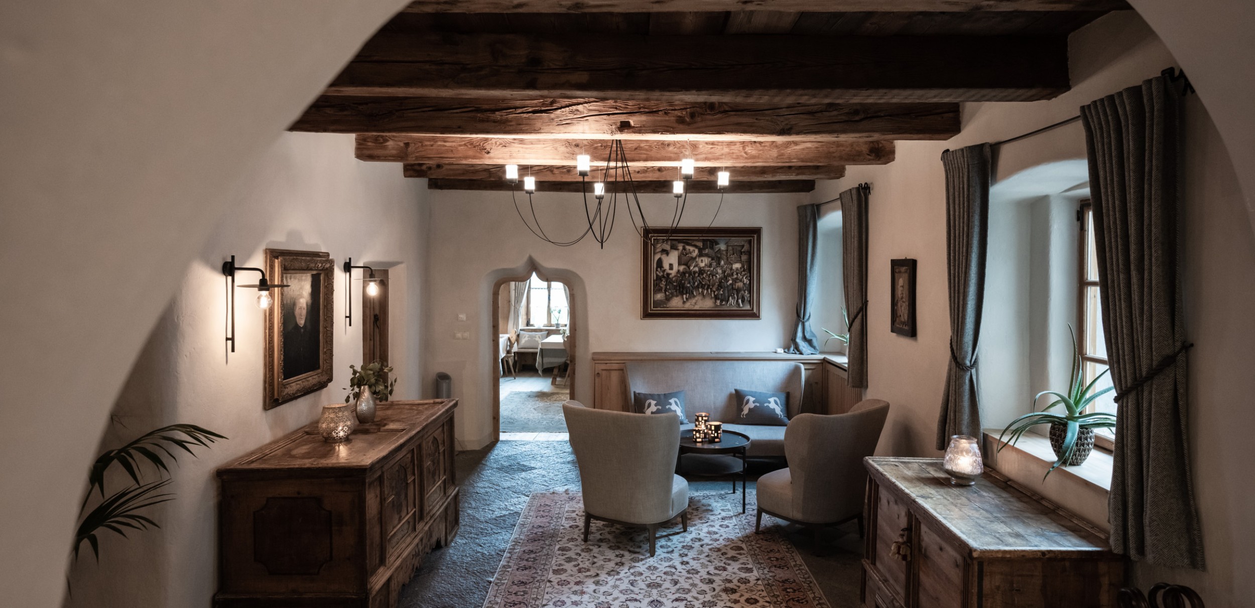 alexfilz 0027 2500x1212 crop 50 50