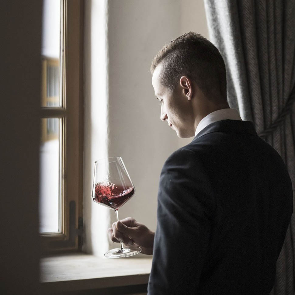 ansitz steinbock sommelier bastian winkler 2