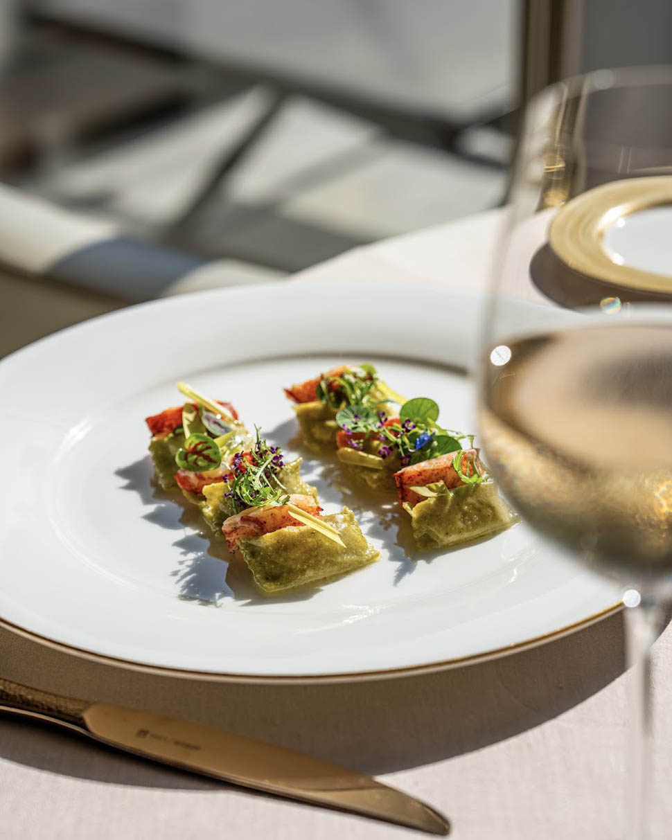 armani dubai 2025 11 08 00 55 44