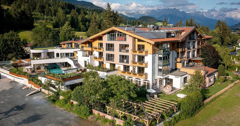 biohotel rupertus poolansicht fotobauer juli2022 003