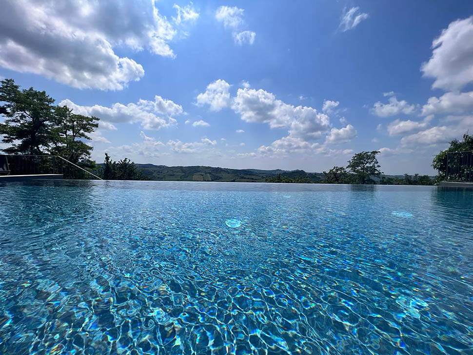 borgo dei gatti PISCINA ESTERNA 1