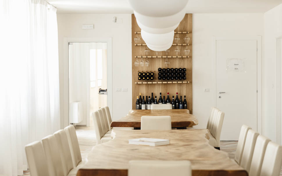 cantina tavolo degustazione