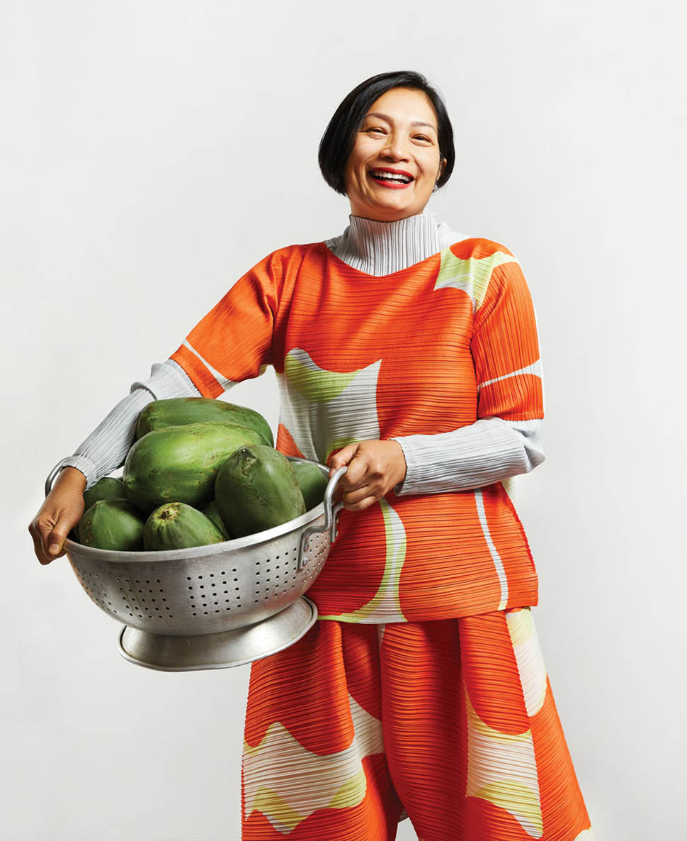 chutatip nok suntaranon Michael Persico 2025 10 31 21 39 16