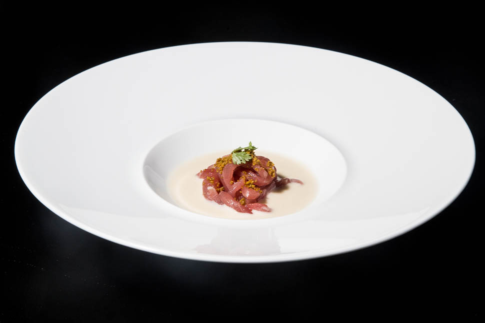 da vittorio Spaghetti di tonno bagnacauda crumble di pistacchi 2026 03 27 16 59 03