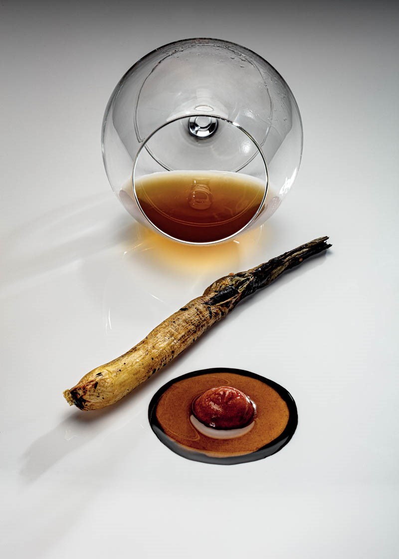 disfrutar Calcotada 2023 freeze dried calcot its consomme and romesco miso Francesc Guillamet 2023 12 22 00 35 59