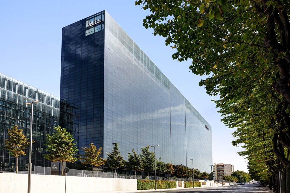 hilton eur la lama 1