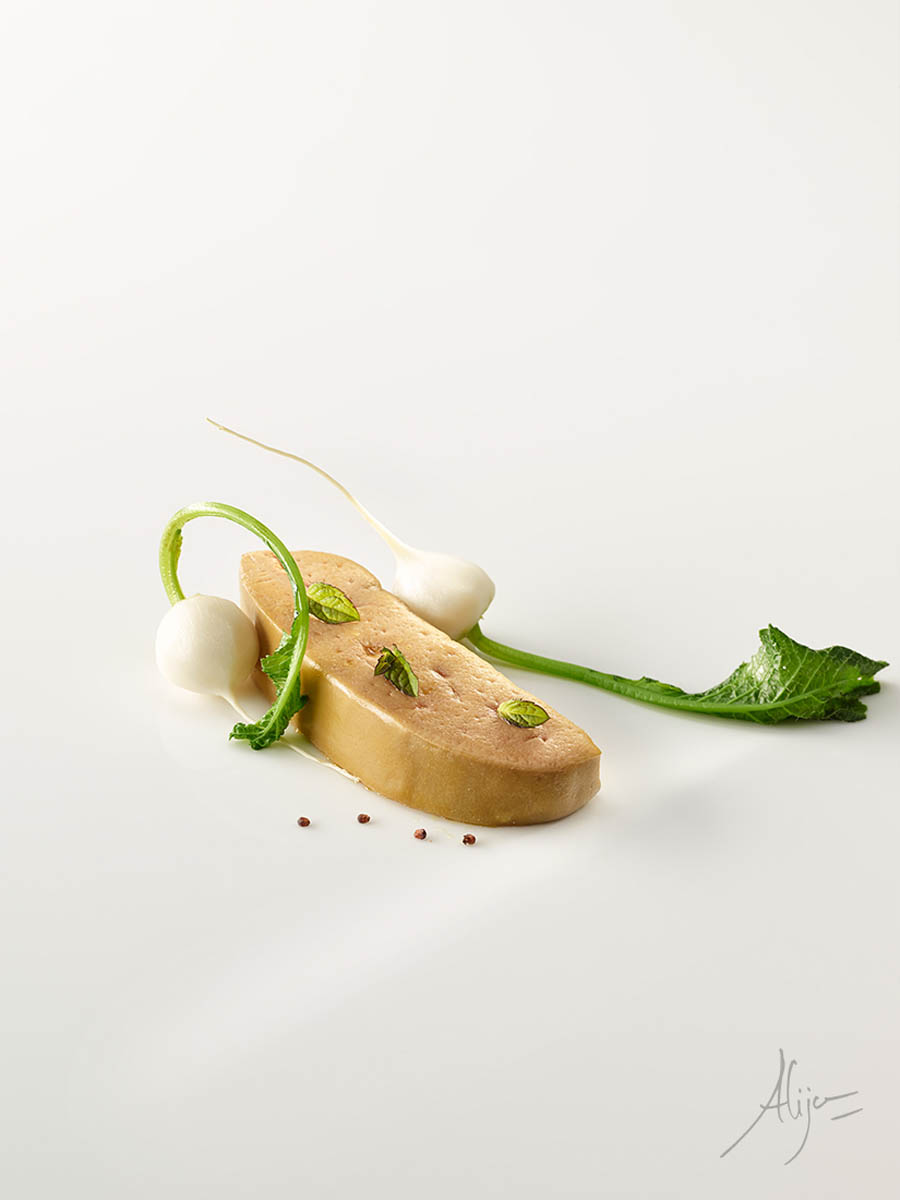 josean alija Foie gras natural nabo blanco y menta naranja