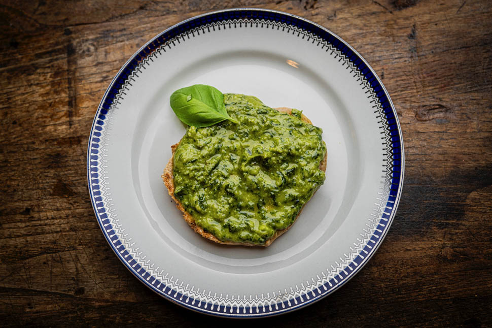 la brincaTestaieu o Frisciulla al Pesto di mortaio