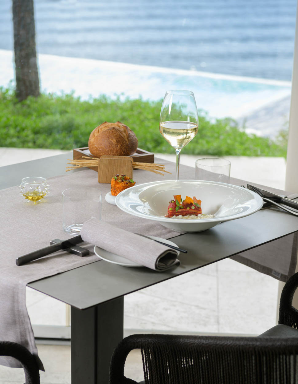 laqua by the lake 14