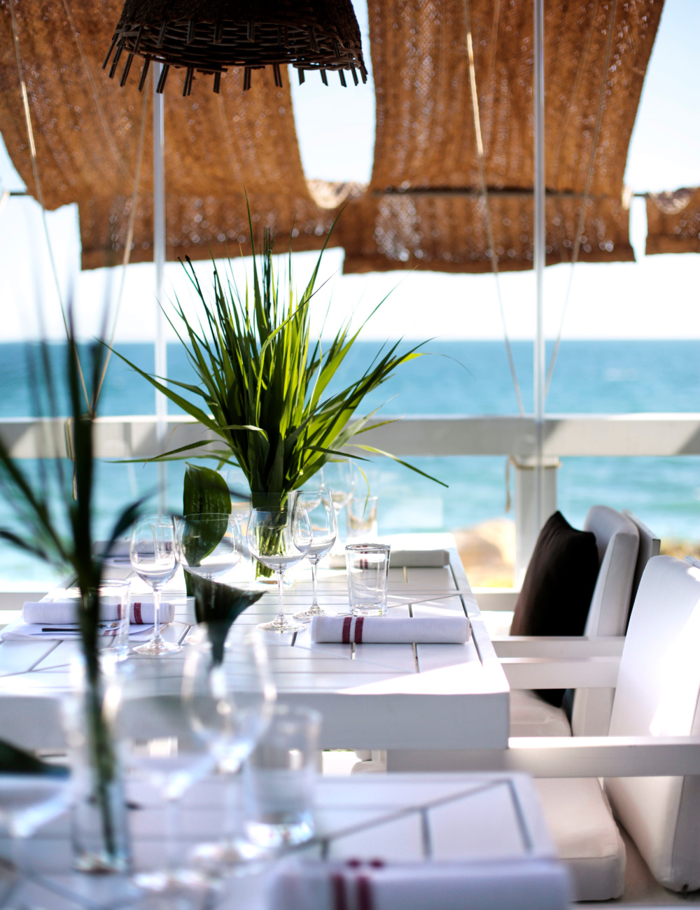 restaurant beach vila joya