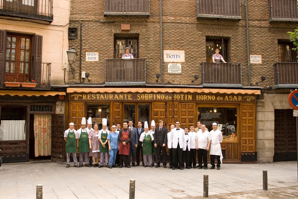 sobrino de botin el restaurante mas antiguo del mundo lucha por salir adelante tirando de so